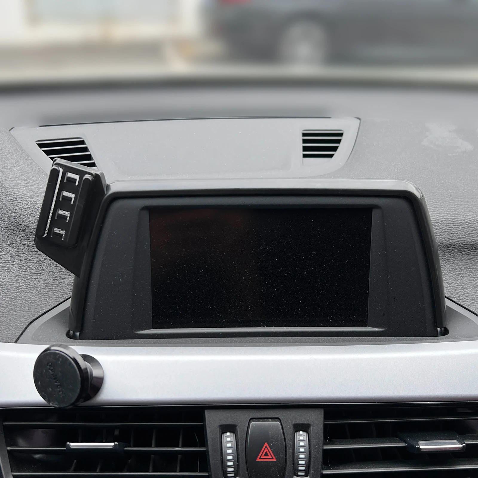 Samochodowy uchwyt na telefon  – X1 Phone Accessories recenzja i cena